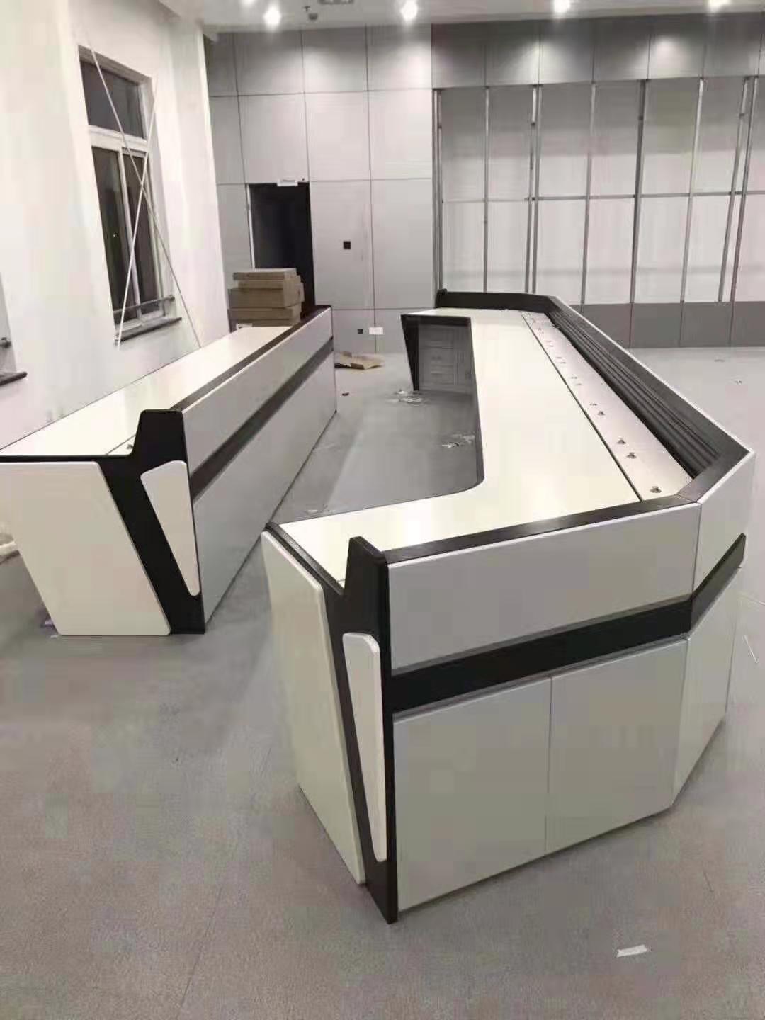 ϵ